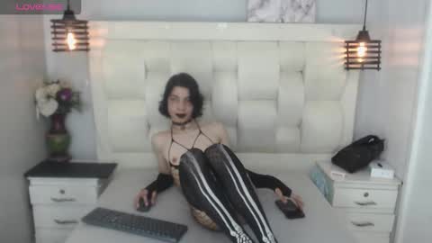 Snapshot of atley_dolly_ chatting on 10.23.25 ATLEY online show from 10.23.25