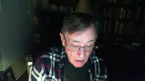 Snapshot of atlhung9 chatting on 10.22.25 Atlhung9 online show from 10.22.25