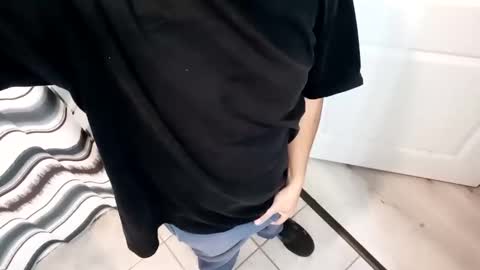 Snapshot of att4life3217 chatting on 10.17.25 att4life3217 online show from 10.17.25