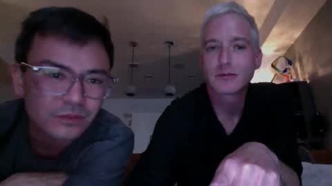 Thomas and Garret online show from 04.06.26