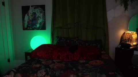 Audrey online show from 04.12.26