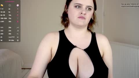 Snapshot of audreyjacq chatting on 09.13.25 Audrey Jacq online show from 09.13.25