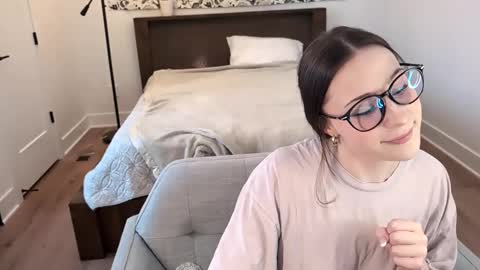 Miss Audrey online show from 01.26.25