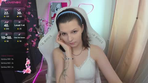 Snapshot of audreyykim chatting on 04.05.26 Audrey online show from 04.05.26