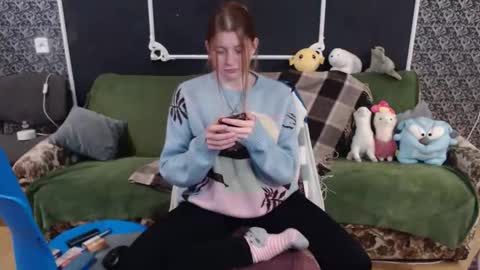 Snapshot of audrieplaza chatting on 10.13.25 Verona nika online show from 10.13.25