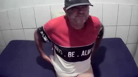 Snapshot of augustopierdona26 chatting on 07.01.26 cesar augusto online show from 07.01.26