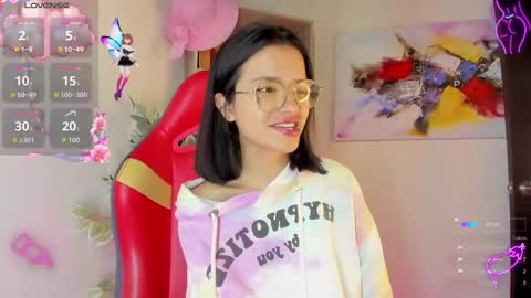 Snapshot of aura_rouss chatting on 09.27.25 aura_rouss online show from 09.27.25