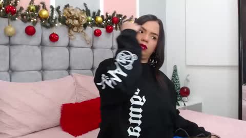 Aura Arnau online show from 12.22.25