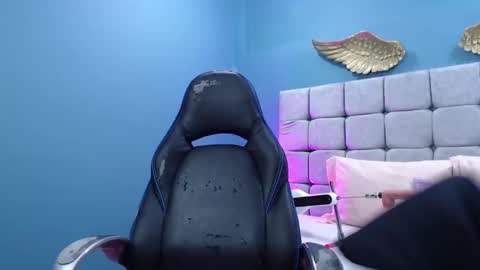 Aura Arnau online show from 01.07.26