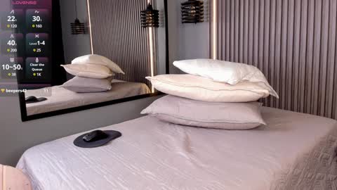 Aura online show from 01.09.25