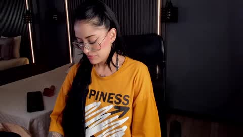 Aura online show from 01.30.25