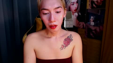 Miss awra online show from 02.19.25
