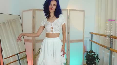 Snapshot of auralana chatting on 10.06.25 Lana online show from 10.06.25
