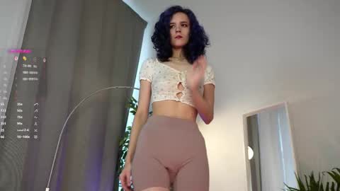Snapshot of auralana chatting on 10.09.25 Lana online show from 10.09.25