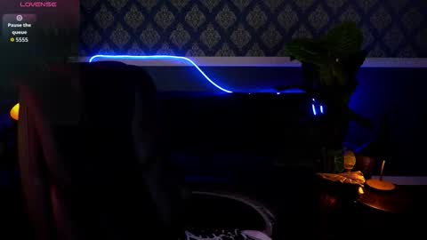 Snapshot of aureliabliss_ chatting on 09.28.25 Nikol online show from 09.28.25