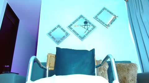 aurimel valentina online show from 10.10.25