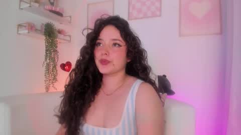 Snapshot of aurora_aaa chatting on 11.03.25 Aurora online show from 11.03.25