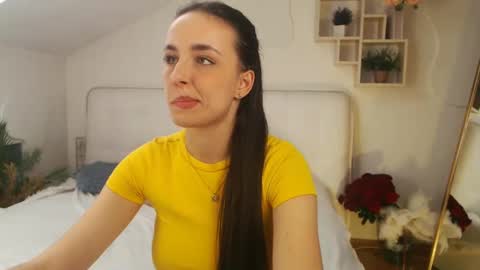 Aurora online show from 03.11.25