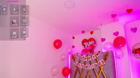 Aurora online show from 02.15.25