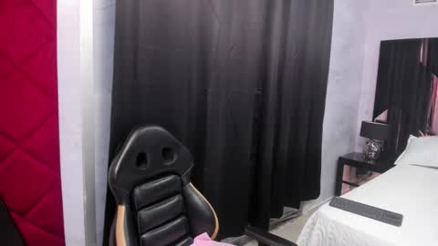 AURORA online show from 09.09.25