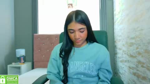 Aurora online show from 09.24.25