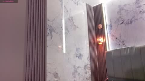 Aurora online show from 10.18.25