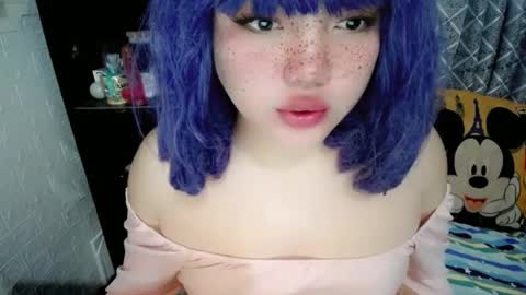 cute online show from 01.11.25