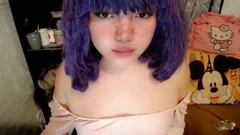 cute online show from 02.24.25