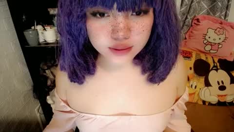 cute online show from 02.25.25