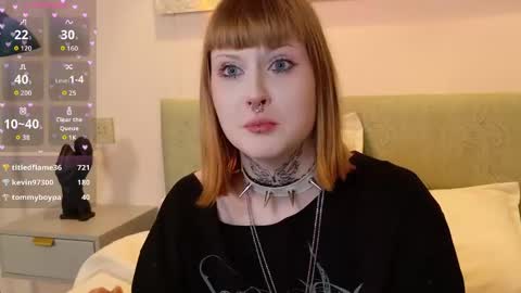 Snapshot of aurora_radiance chatting on 04.25.26 Serena online show from 04.25.26