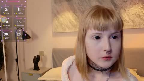 Snapshot of aurora_radiance chatting on 05.10.26 Serena online show from 05.10.26