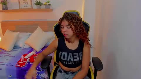 aurora_rodriguez online show from 01.13.25
