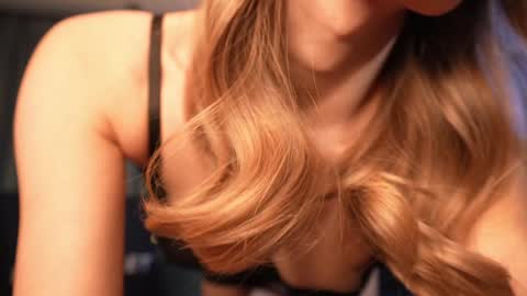 Aurora online show from 01.11.25