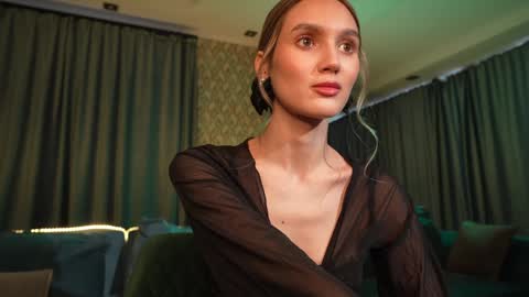 Aurora online show from 01.20.25