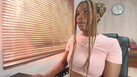 Ariana online show from 09.17.25