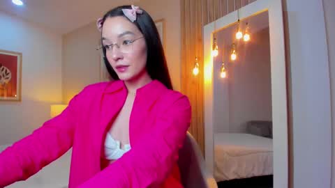 Aurora online show from 03.06.25