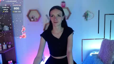 aurorahans online show from 04.12.26