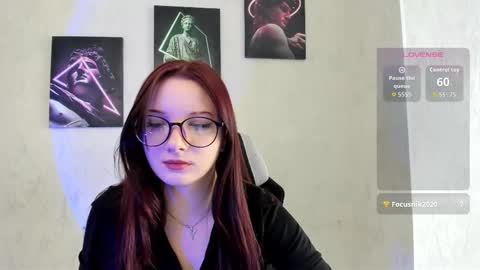 aurorakanie online show from 02.04.26