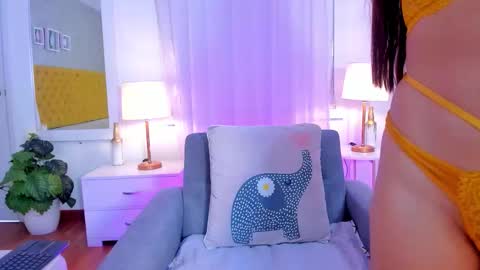 Aurora Miiller  online show from 10.02.25