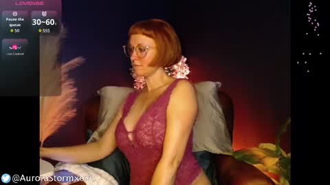 Snapshot of aurorastormxoxo chatting on 11.20.25 Aurora Storm online show from 11.20.25