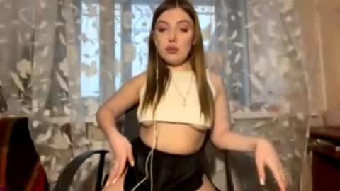 Elizabeth online show from 02.26.26