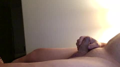 Snapshot of aussie_fatcock chatting on 02.27.25 Aussie fatcock online show from 02.27.25