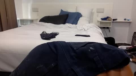 aussieguy59660 online show from 02.27.26