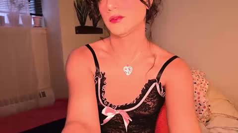 Snapshot of aussiepublictitties chatting on 02.06.26 Ray online show from 02.06.26