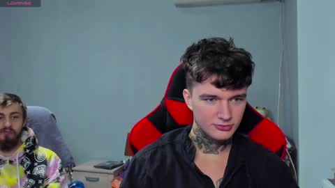 Snapshot of austen_milker chatting on 12.21.24 Austen online show from 12.21.24