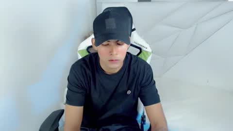 AUSTIN online show from 10.04.25