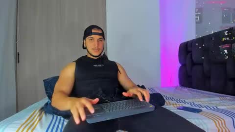 A online show from 01.05.26