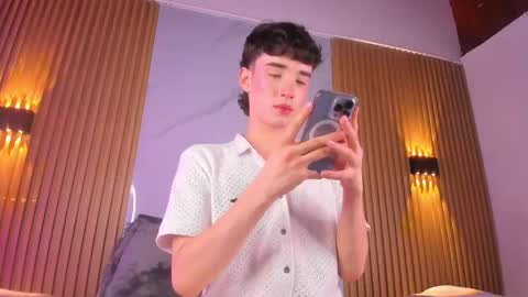 Snapshot of austin_rouse chatting on 02.04.26 austin_rouse online show from 02.04.26