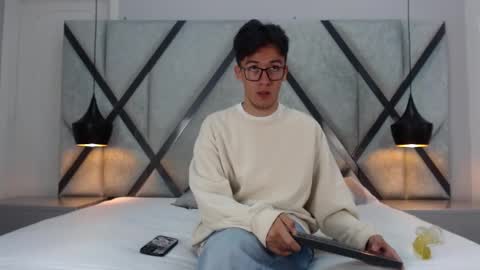 austinreeds online show from 10.06.25