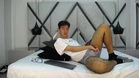 austinreeds online show from 10.14.25